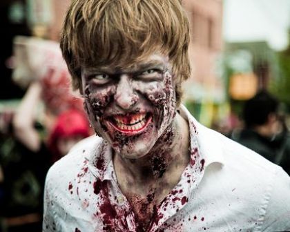 Enfermedad infecciosa Molesto vía Disfraz de zombie
