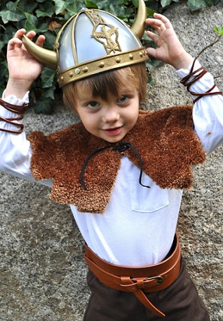 los mejores disfraces caseros niño vikingo