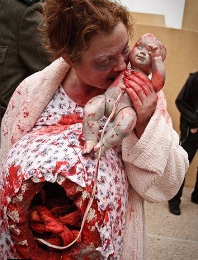 disfraz de mujer embarazada zombie